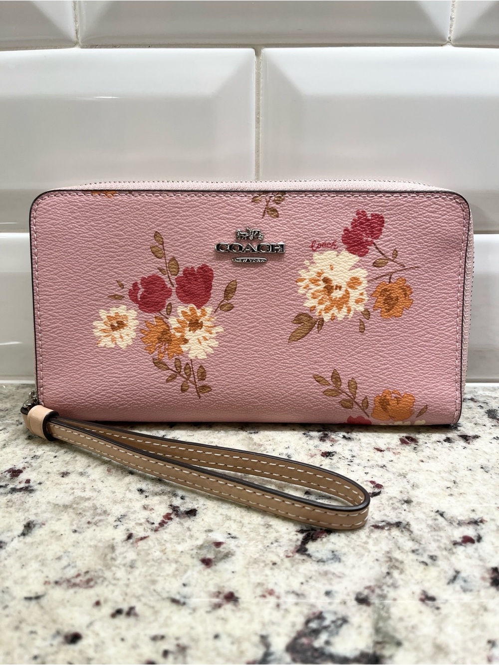 Coach Floral Accordion Zip Around Wallet with Strap EUC